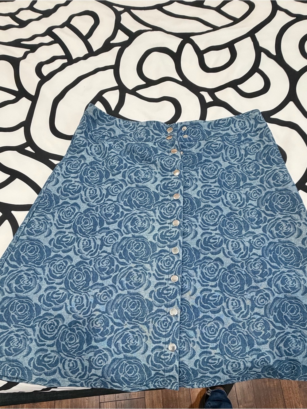 Gracia Blue Rose Jacquard Button-Front A-Line Skirt